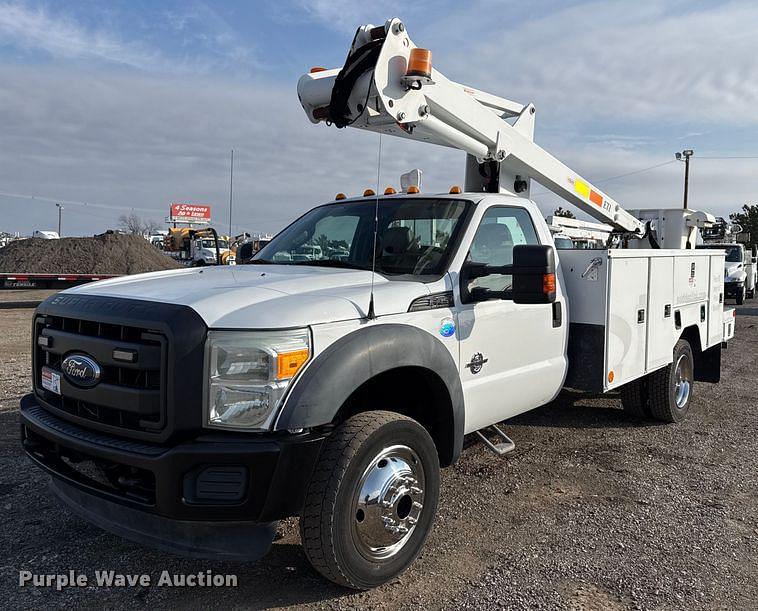 Image of Ford F-450 Primary image