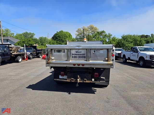 Image of Ford F-450 equipment image 1
