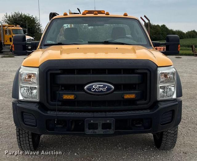 Image of Ford F-450 equipment image 1