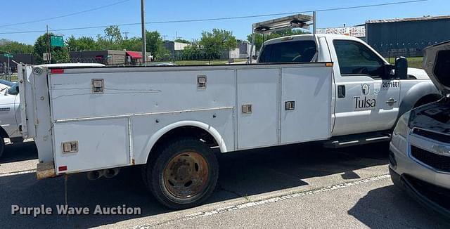 Image of Ford F-450 equipment image 3
