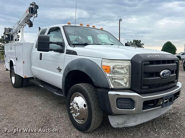 Image of Ford F-450 equipment image 2