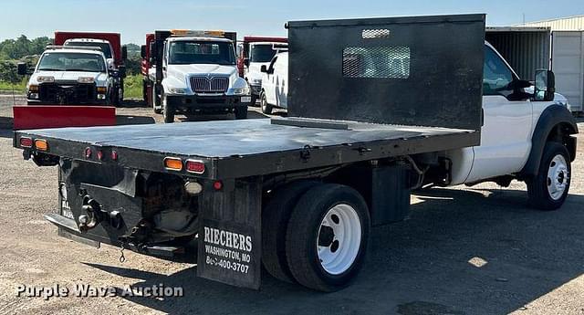 Image of Ford F-450 equipment image 4