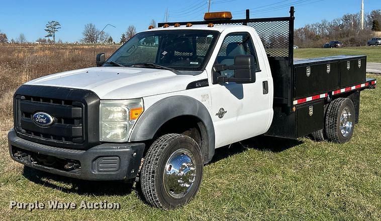 Image of Ford F-450 Primary image