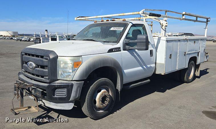 Image of Ford F-450 Primary image