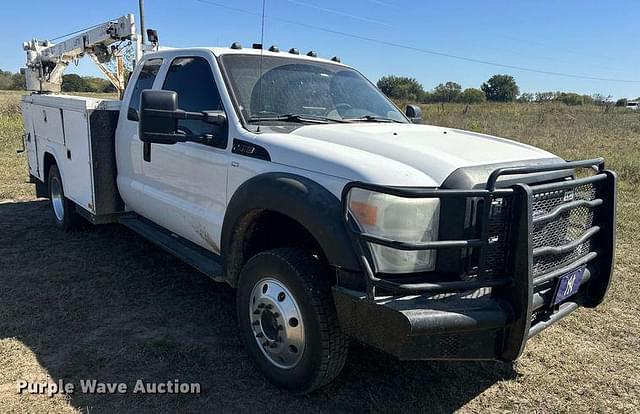 Image of Ford F-450 equipment image 2