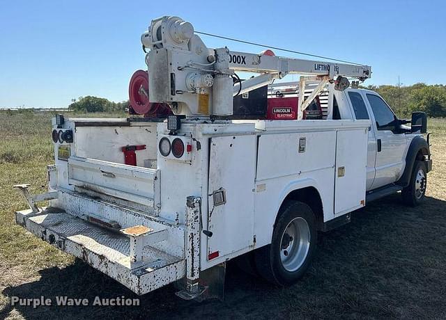 Image of Ford F-450 equipment image 4