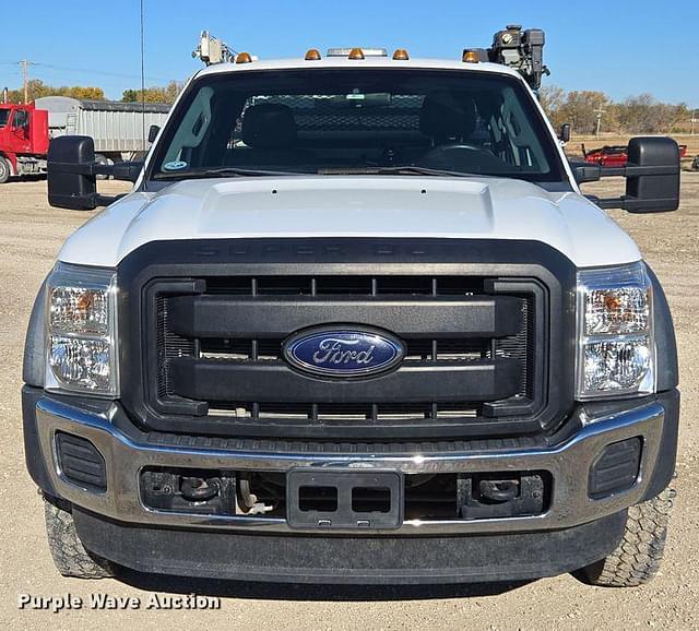 Image of Ford F-450 equipment image 2