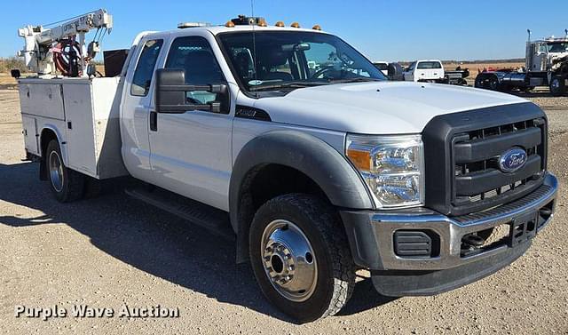 Image of Ford F-450 equipment image 3