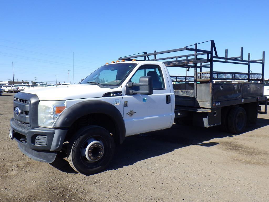 Image of Ford F-450 Primary image