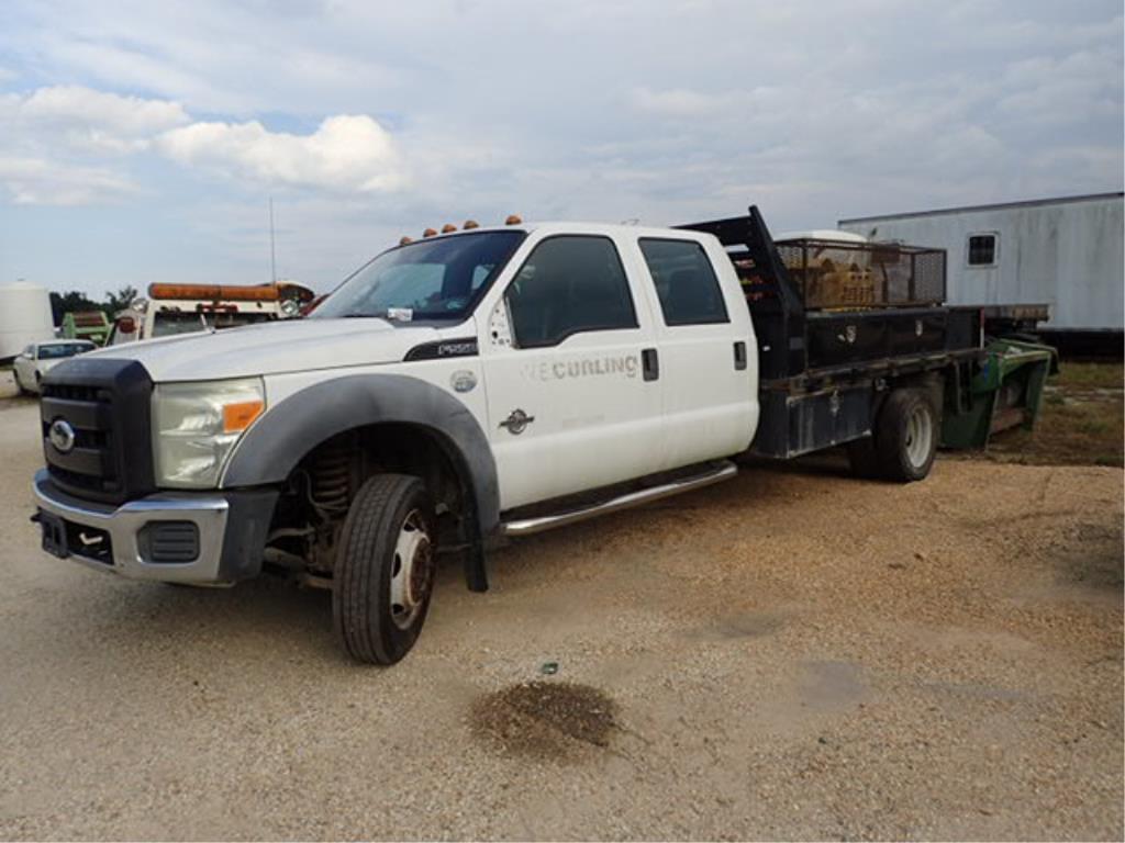 Image of Ford F-550 Primary image