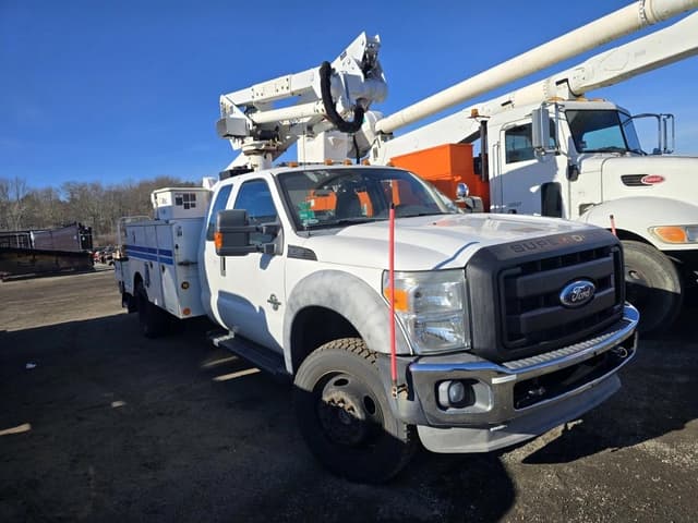 Image of Ford F-550 equipment image 2