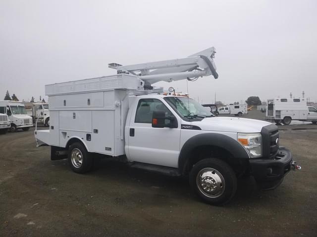 Image of Ford F-550 equipment image 1