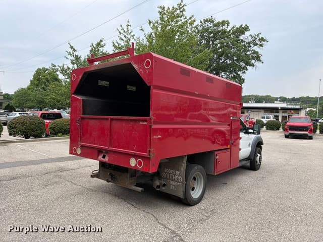 Image of Ford F-550 equipment image 4