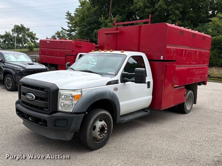 Image of Ford F-550 Primary image