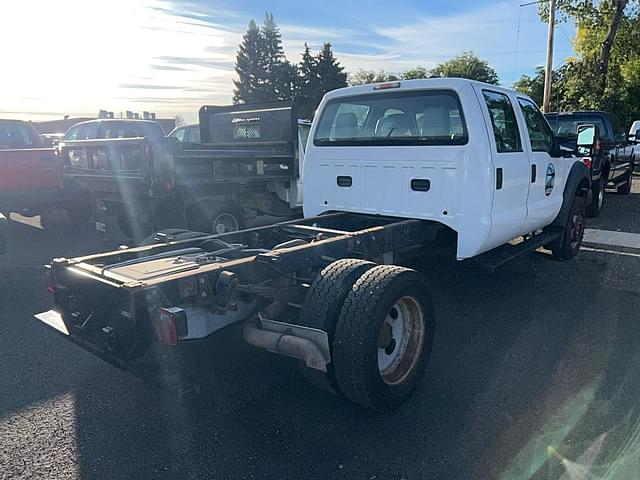 Image of Ford F-550 equipment image 3