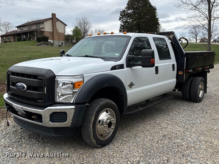 2011 Ford F-550 Equipment Image0