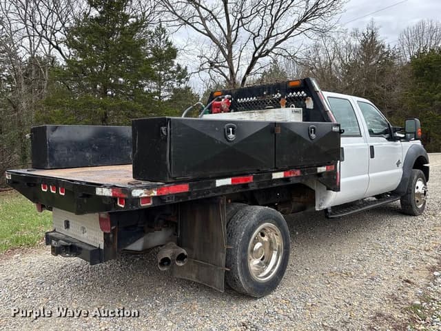 Image of Ford F-550 equipment image 4
