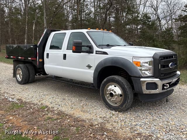 Image of Ford F-550 equipment image 2
