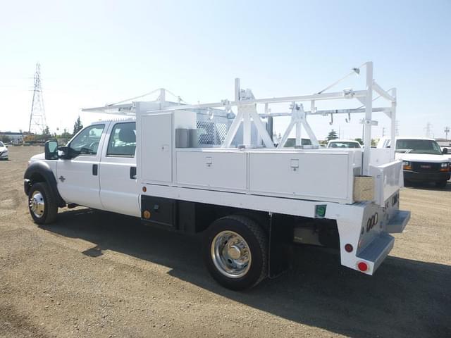 Image of Ford F-550 equipment image 3