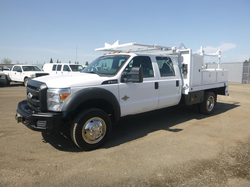 Image of Ford F-550 Primary image