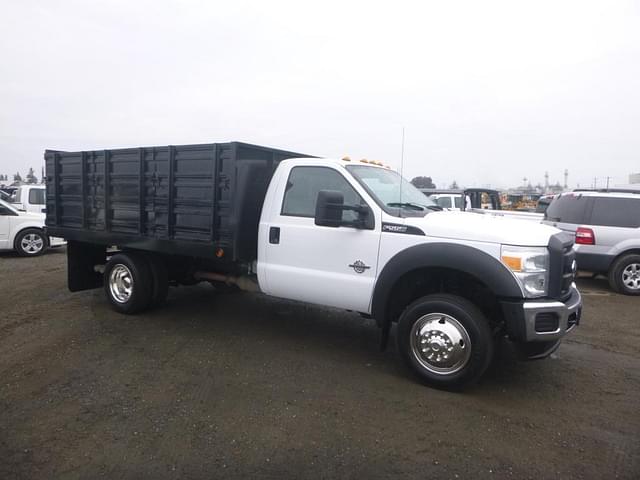 Image of Ford F-550 equipment image 1