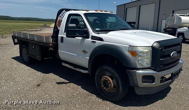 Image of Ford F-550 equipment image 2