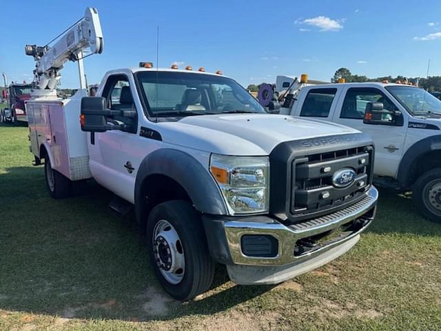 Image of Ford F-550 equipment image 1