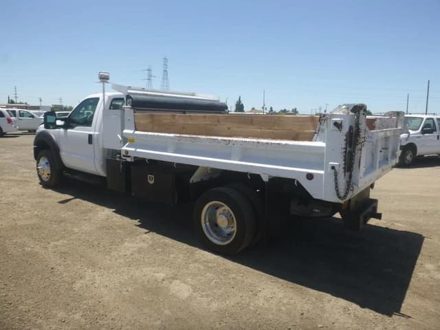 Image of Ford F-850 equipment image 3