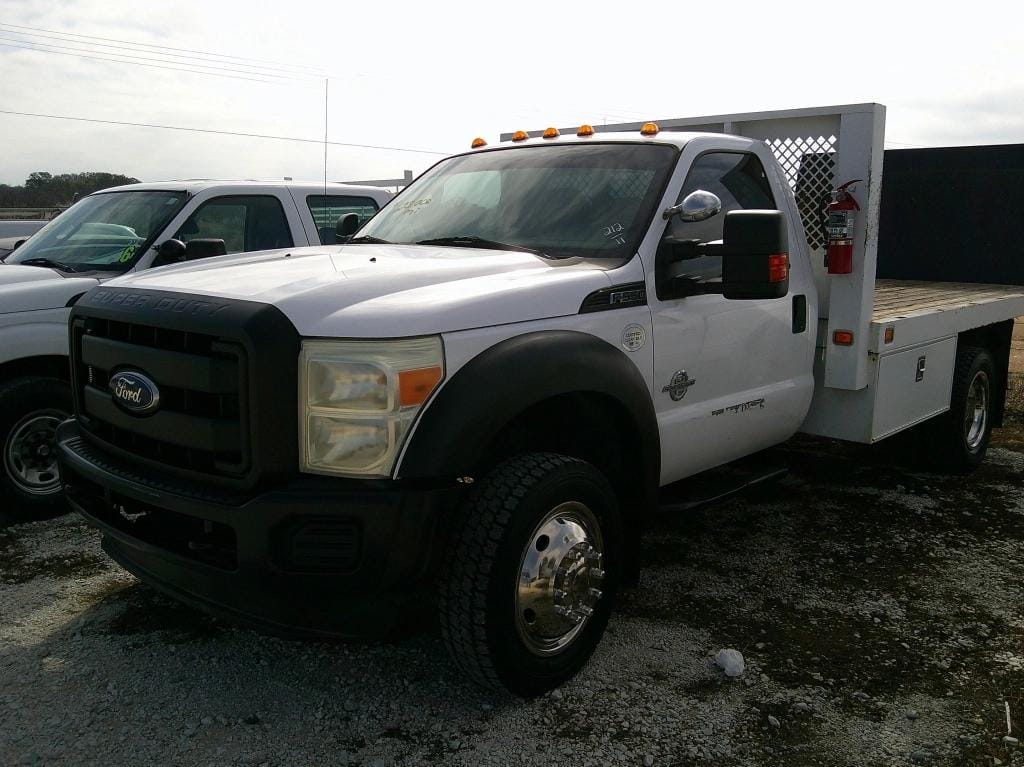 2011 Ford F-550 Equipment Image0
