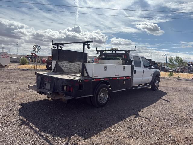 Image of Ford F-550 equipment image 4