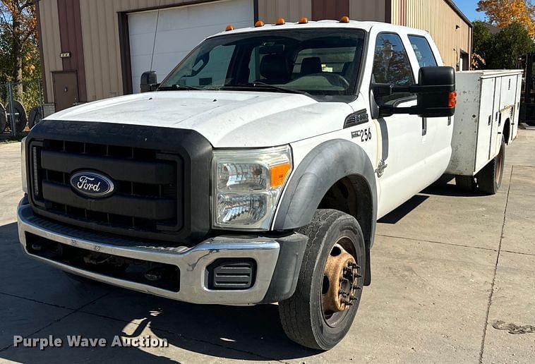 Image of Ford F-550 Primary image