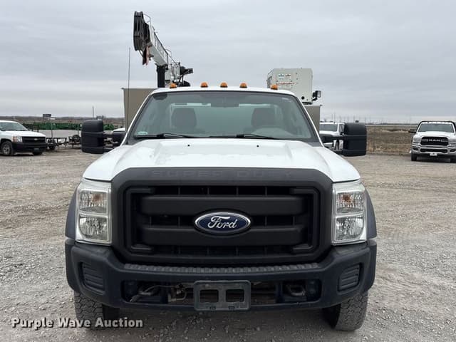 Image of Ford F-550 equipment image 1