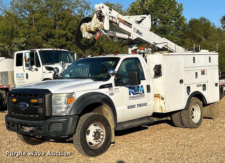 Image of Ford F-550 Primary image