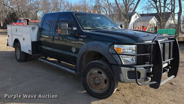 Image of Ford F-550 equipment image 2