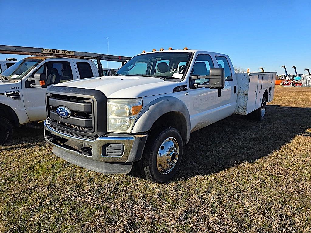 Image of Ford F-550 Primary image