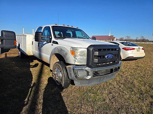 Image of Ford F-550 equipment image 1