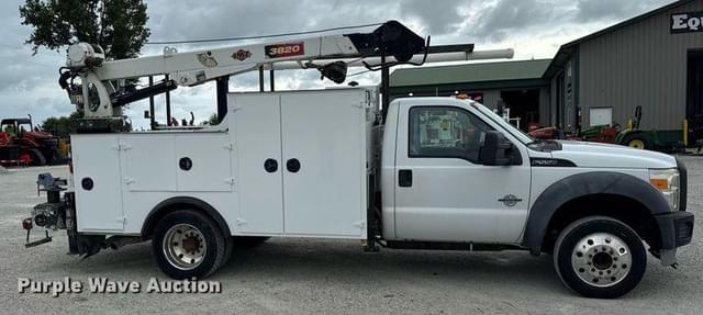 Image of Ford F-550 equipment image 3