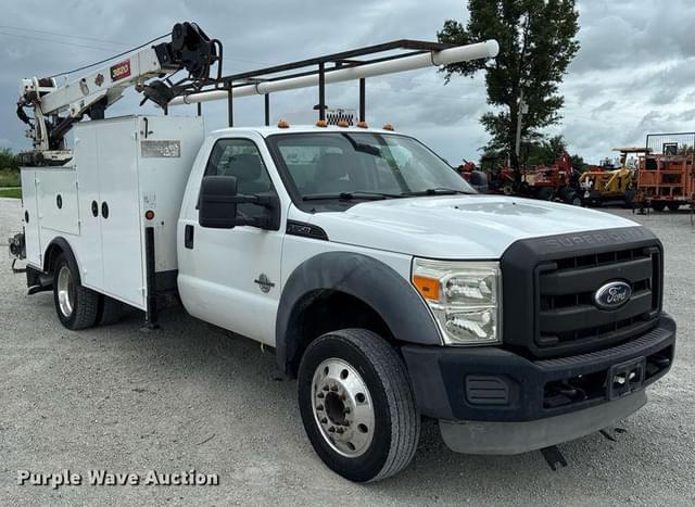 Image of Ford F-550 equipment image 2