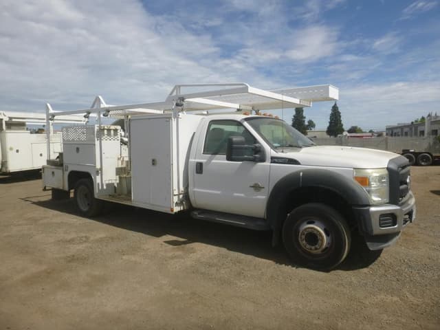 Image of Ford F-550 equipment image 1