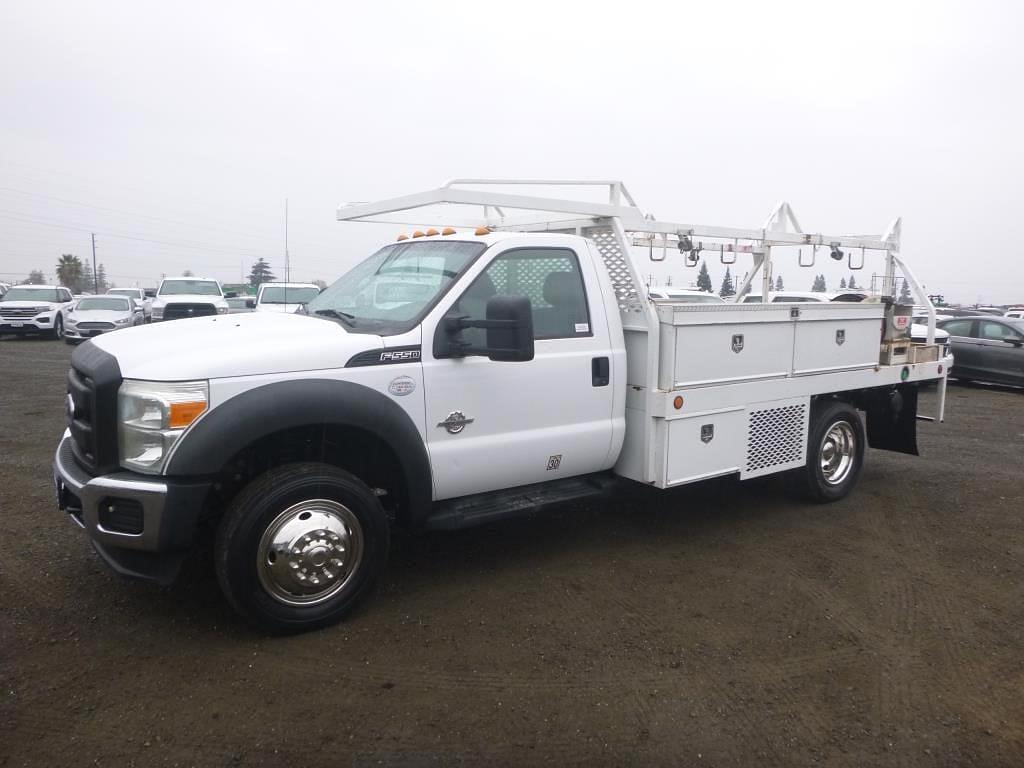 Image of Ford F-550 Primary image