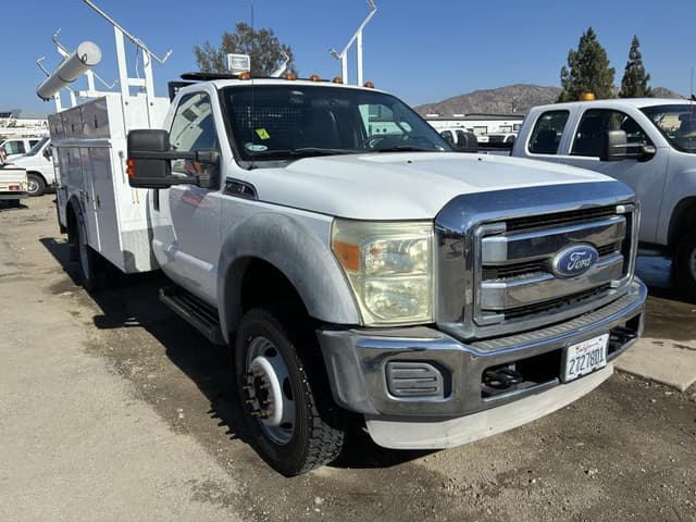 Image of Ford F-550 equipment image 1