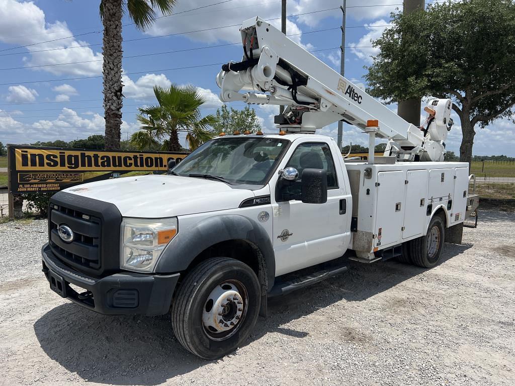 Image of Ford F-550 Primary image