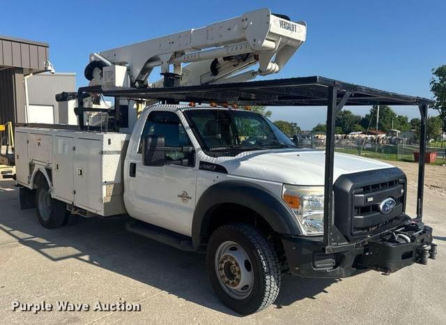Image of Ford F-550 equipment image 2