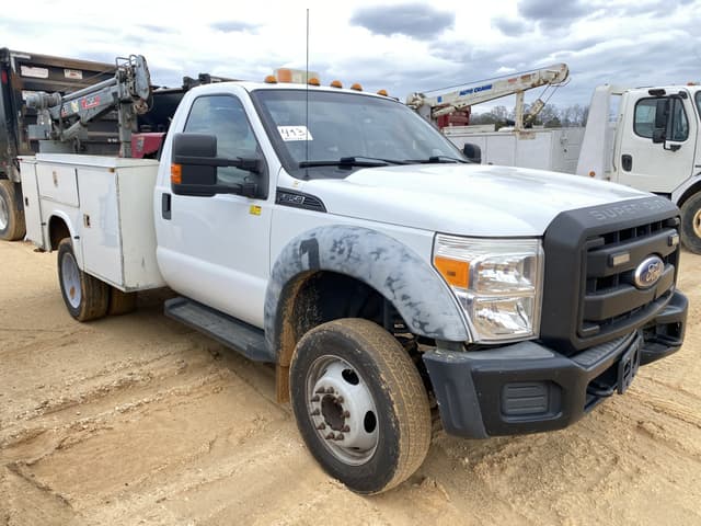 Image of Ford F-550 equipment image 3