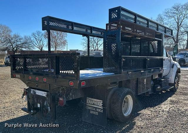 Image of Ford F650 equipment image 4