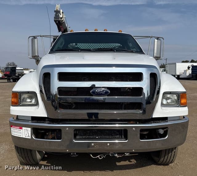 Image of Ford F-650 equipment image 1