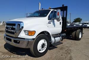 2011 Ford F-750 Image