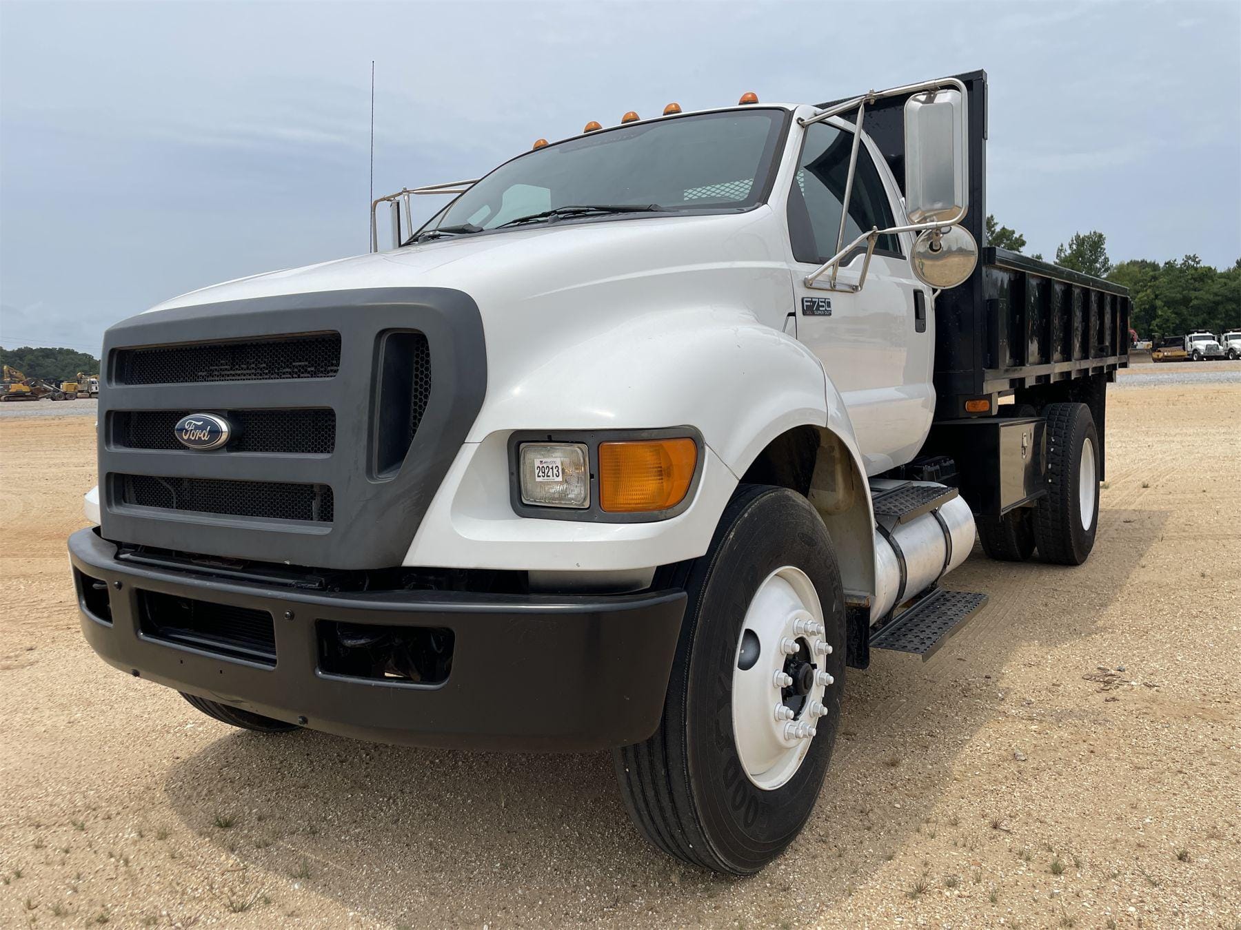 Main image Ford F-750