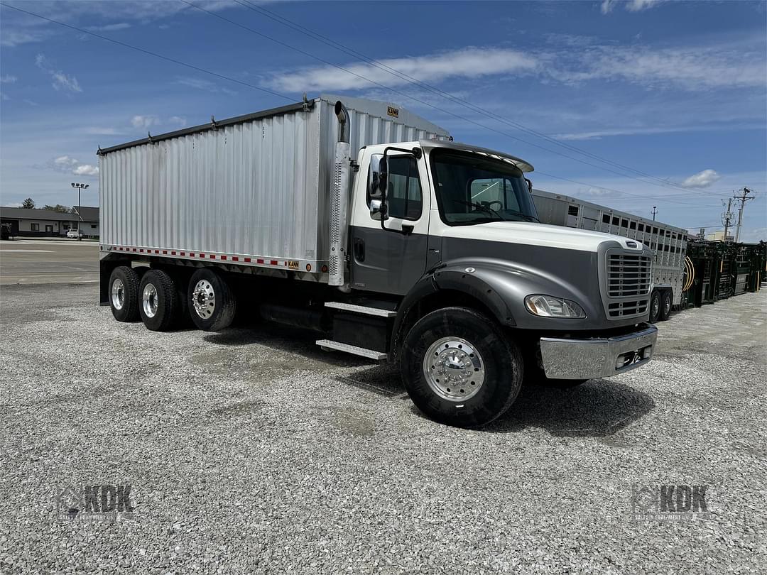 Image of Freightliner Business Class M2 112 Primary image