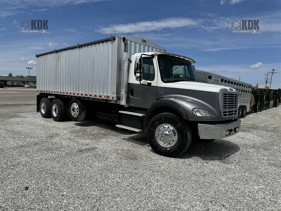 Image of Freightliner Business Class M2 112 Primary image